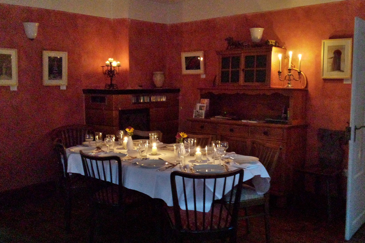 hof-sickenberg-tafel.jpg